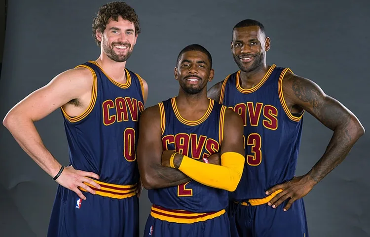 Kevin Love, Kyrie Irving et LeBron James aux Cleveland Cavaliers