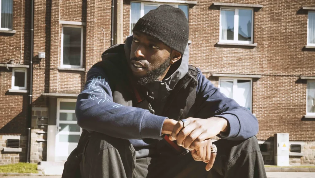 Interview Bakari : triste dans la bonne humeur avec « Sur écoute : Saison 3 »