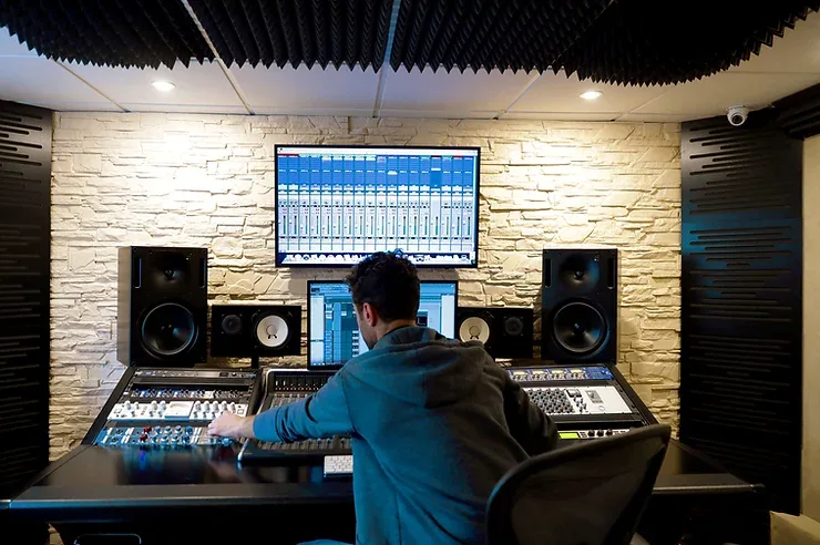 Métiers de la musique : ingénieur du son en studio